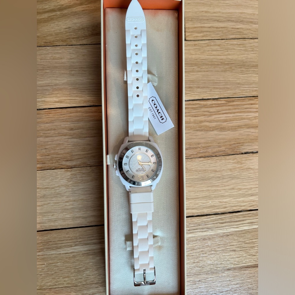 Coach Silicon Watch